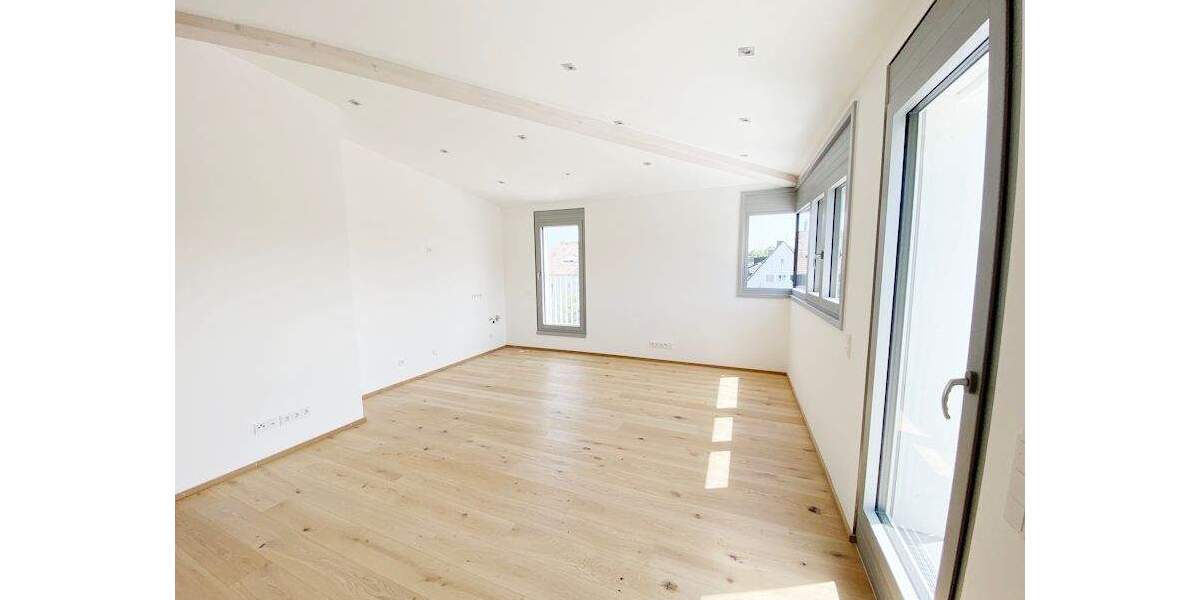 Etagenwohnung München Trudering-Riem - 3 Zimmer, 86 m&sup2;, 2.550&euro; | Angebot:24504350