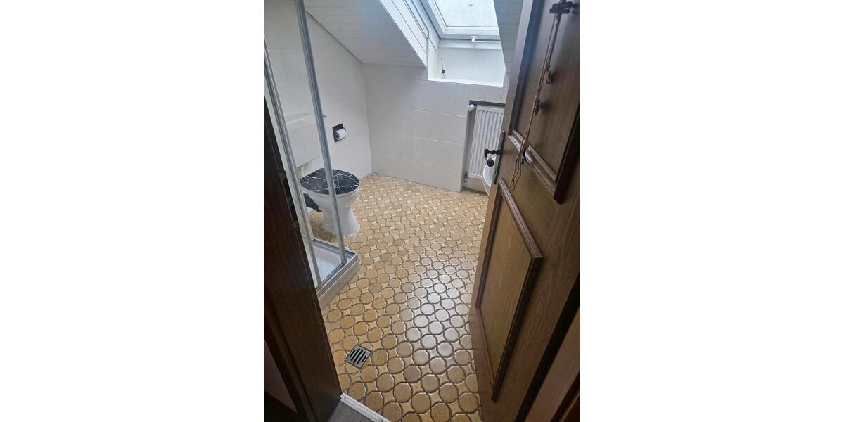 Dachgeschoßwohnung Versmold - 1 Zimmer, 60 m&sup2;, 500&euro; | Angebot:26567435