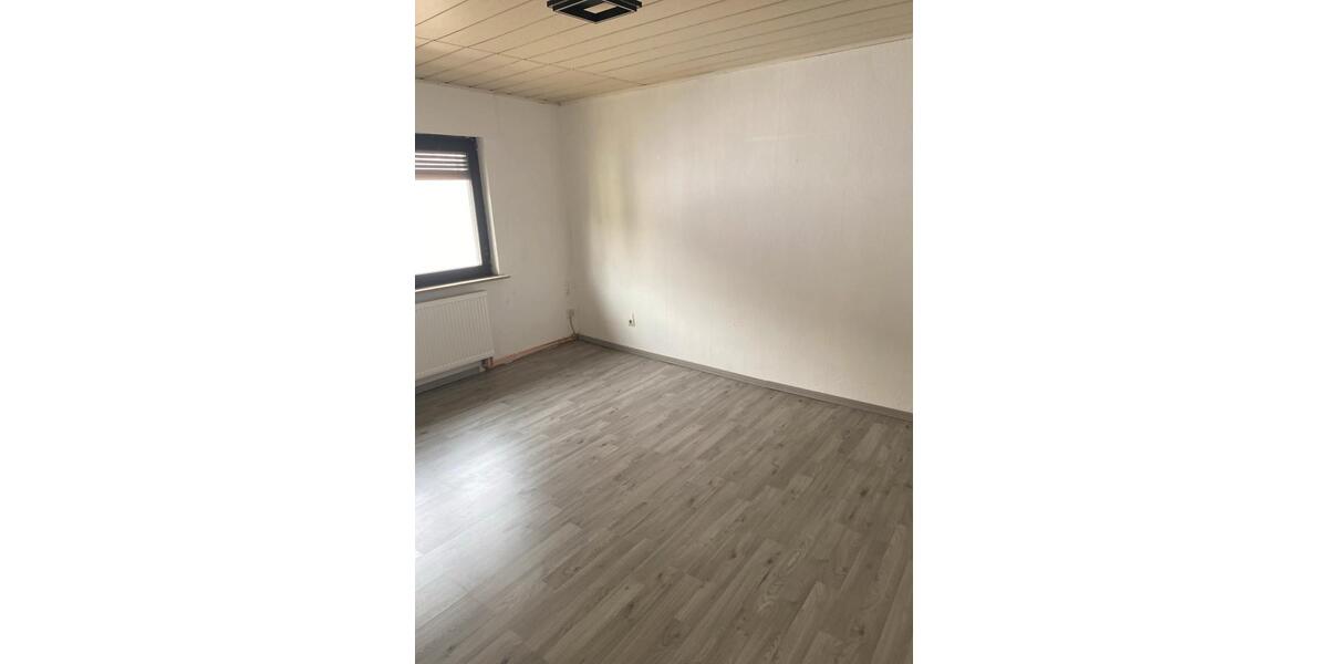 Etagenwohnung Faulbach - 4 Zimmer, 90 m&sup2;, 890&euro; | Angebot:25839207