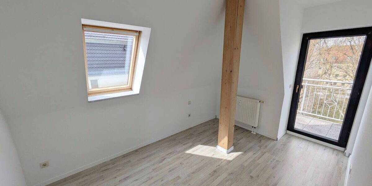 Etagenwohnung Zwickau Marienthal - 2 Zimmer, 47 m&sup2;, 360&euro; | Angebot:26763898
