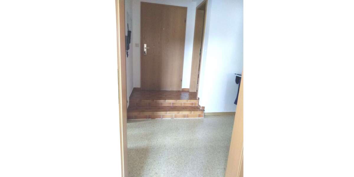 Etagenwohnung Kirchardt - 2 Zimmer, 65 m&sup2;, 650&euro; | Angebot:27091025