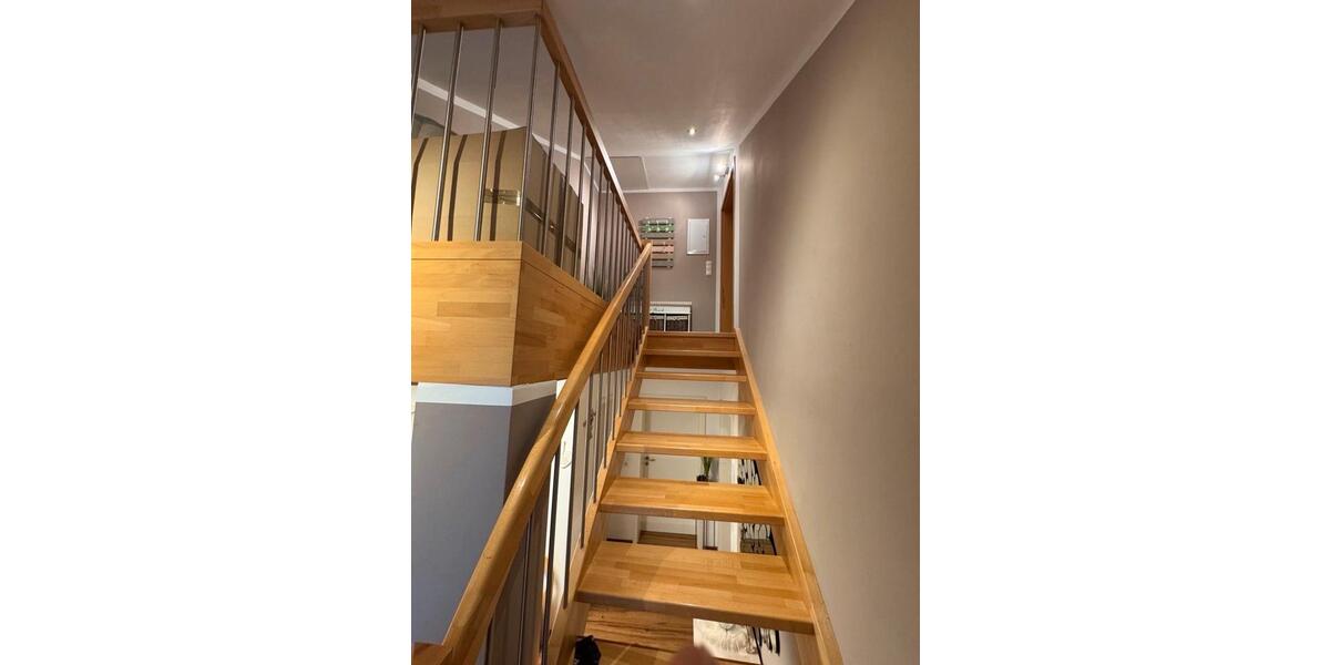 Dachgeschoßwohnung Kitzingen - 2 Zimmer, 60 m&sup2;, 800&euro; | Angebot:24443724