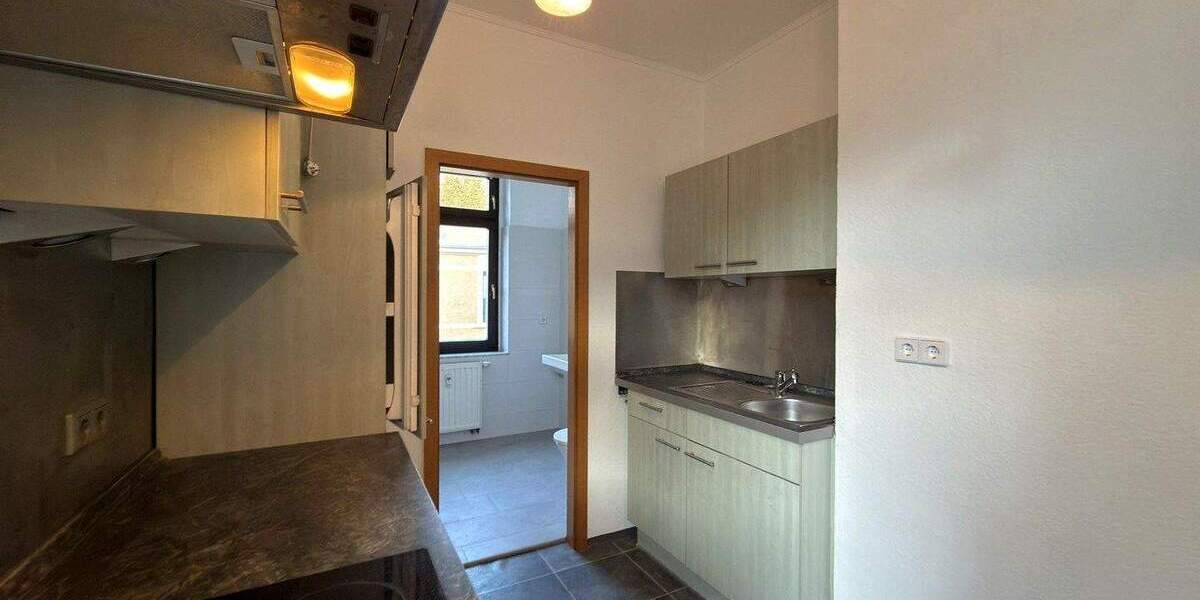 Etagenwohnung Plauen Haselbrunn - 2 Zimmer, 50 m&sup2;, 280&euro; | Angebot:25212965