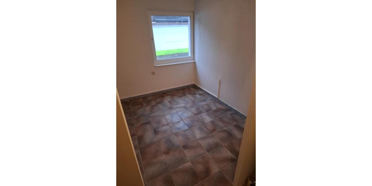 Erdgeschoßwohnung Kölleda - 2 Zimmer, 45 m&sup2;, 245&euro; | Angebot:25055344