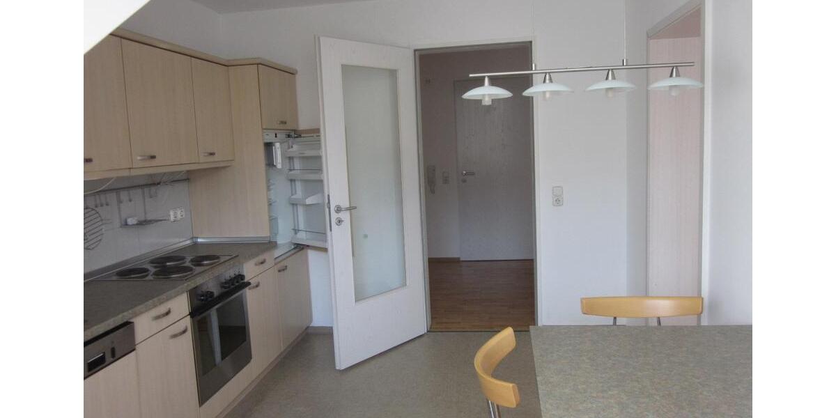 Dachgeschoßwohnung Hof Altstadt - 2 Zimmer, 74 m&sup2;, 520&euro; | Angebot:25277735