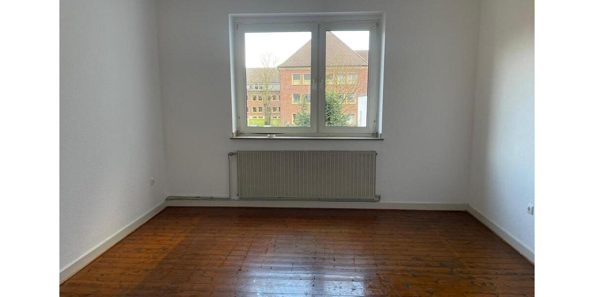 Etagenwohnung Moers - 3 Zimmer, 95 m&sup2;, 850&euro; | Angebot:25102255