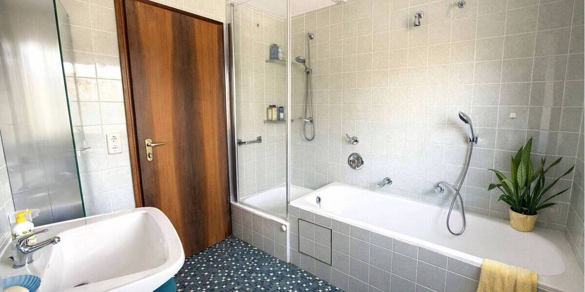 Etagenwohnung Fischach - 6 Zimmer, 145 m&sup2;, 1.150&euro; | Angebot:26128202