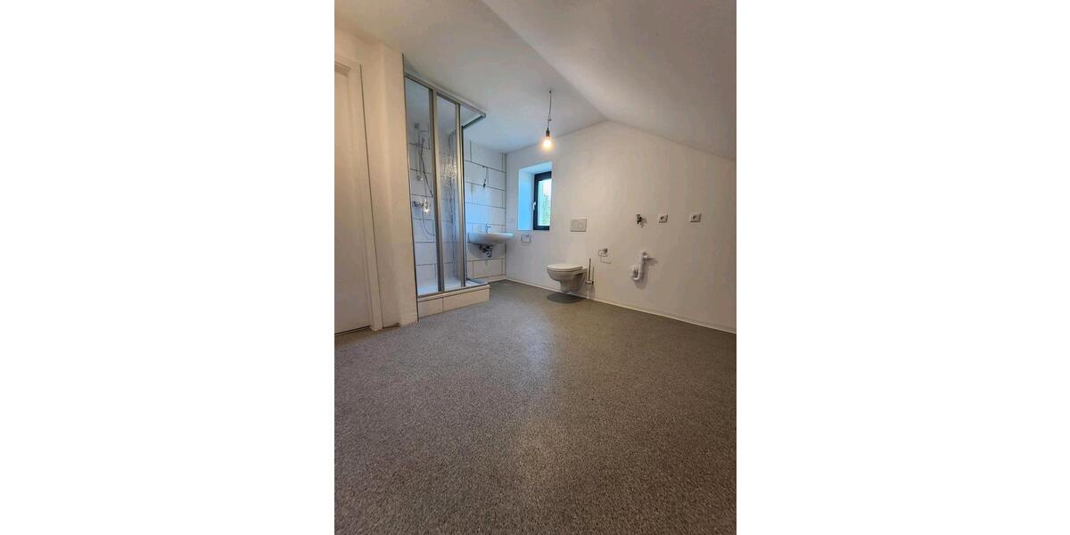 Dachgeschoßwohnung Teisnach - 2 Zimmer, 880&euro; | Angebot:21695159
