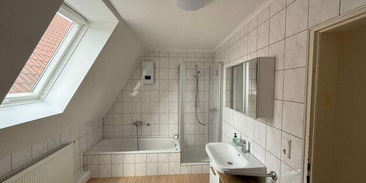 Etagenwohnung Paderborn Kernstadt - 3 Zimmer, 93 m&sup2;, 800&euro; | Angebot:24757821