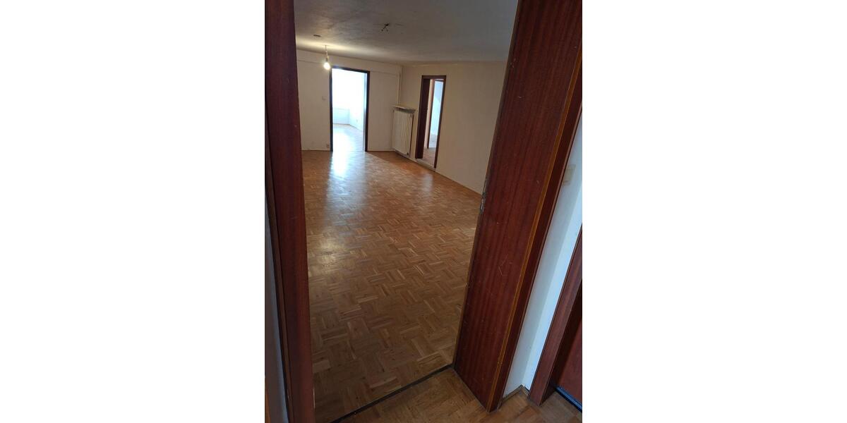 Etagenwohnung Herford - 4 Zimmer, 96 m&sup2;, 640&euro; | Angebot:26593594