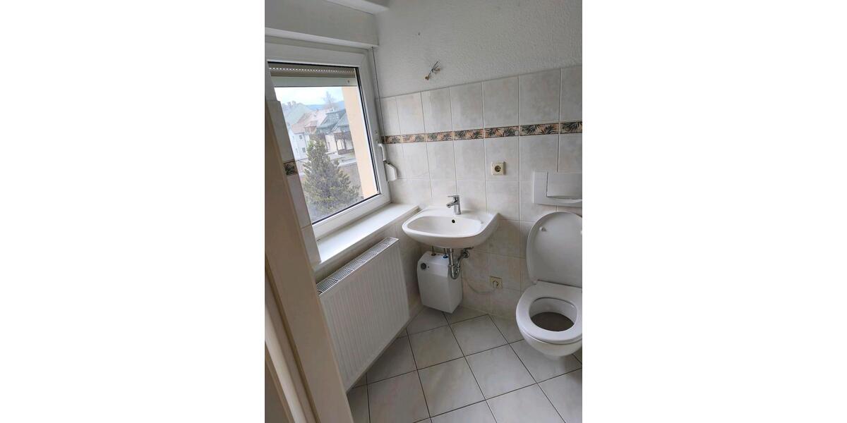 Etagenwohnung Neustadt in Sachsen - 3 Zimmer, 71 m&sup2;, 720&euro; | Angebot:25945275