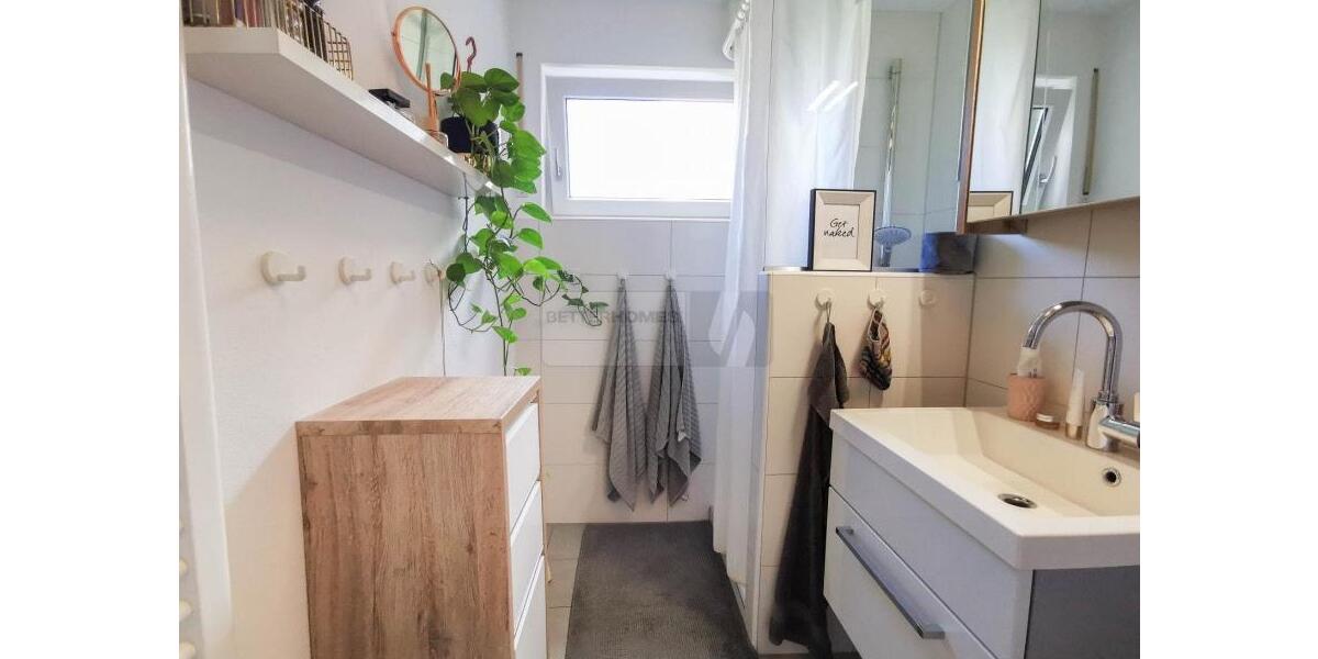 Etagenwohnung Höchberg - 3 Zimmer, 83 m&sup2;, 950&euro; | Angebot:26573309