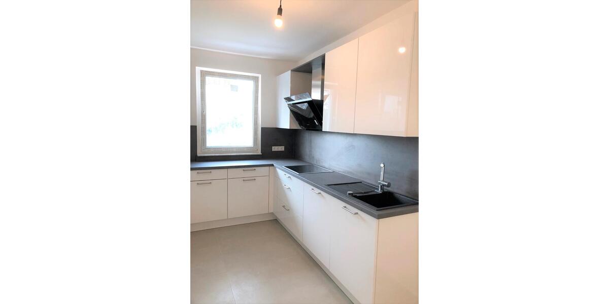 Etagenwohnung Köln Nippes - 2 Zimmer, 85 m&sup2;, 1.390&euro; | Angebot:26676663