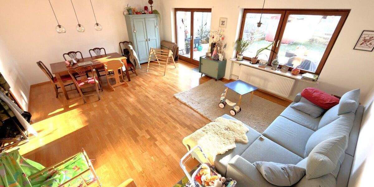 Saniertes Reihenmittelhaus mit eigenem Garten in ruhiger, dennoch zentraler Wohnlage! 3 zimmer