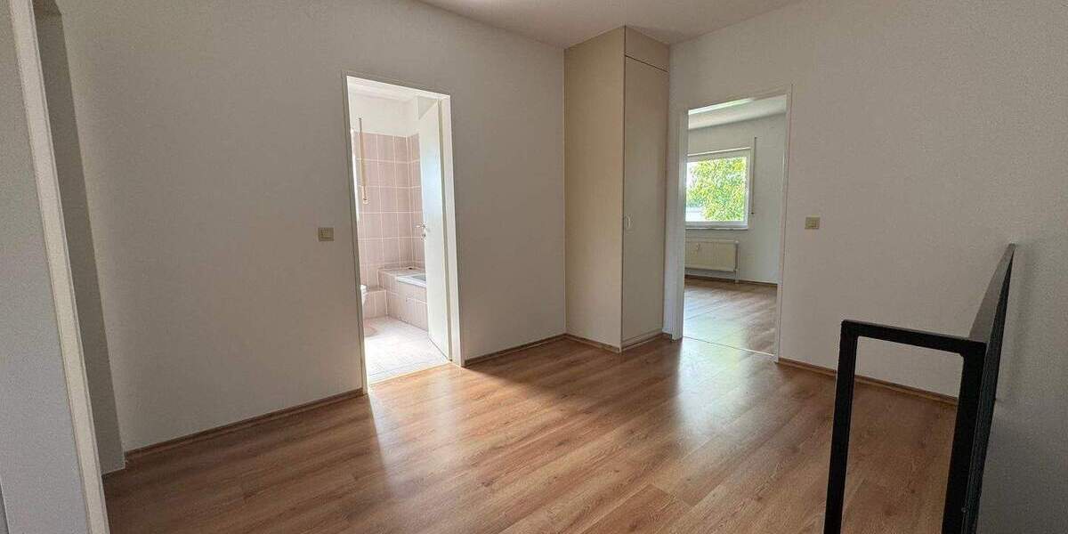 Reihenmittelhaus Binsfeld - 4 Zimmer, 122 m&sup2;, 979&euro; | Angebot:23086325
