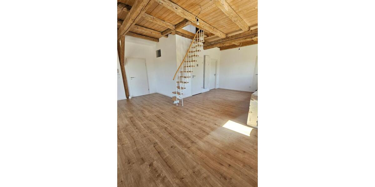 Dachgeschoßwohnung Deisenhausen - 3 Zimmer, 95 m&sup2;, 1.110&euro; | Angebot:26284501