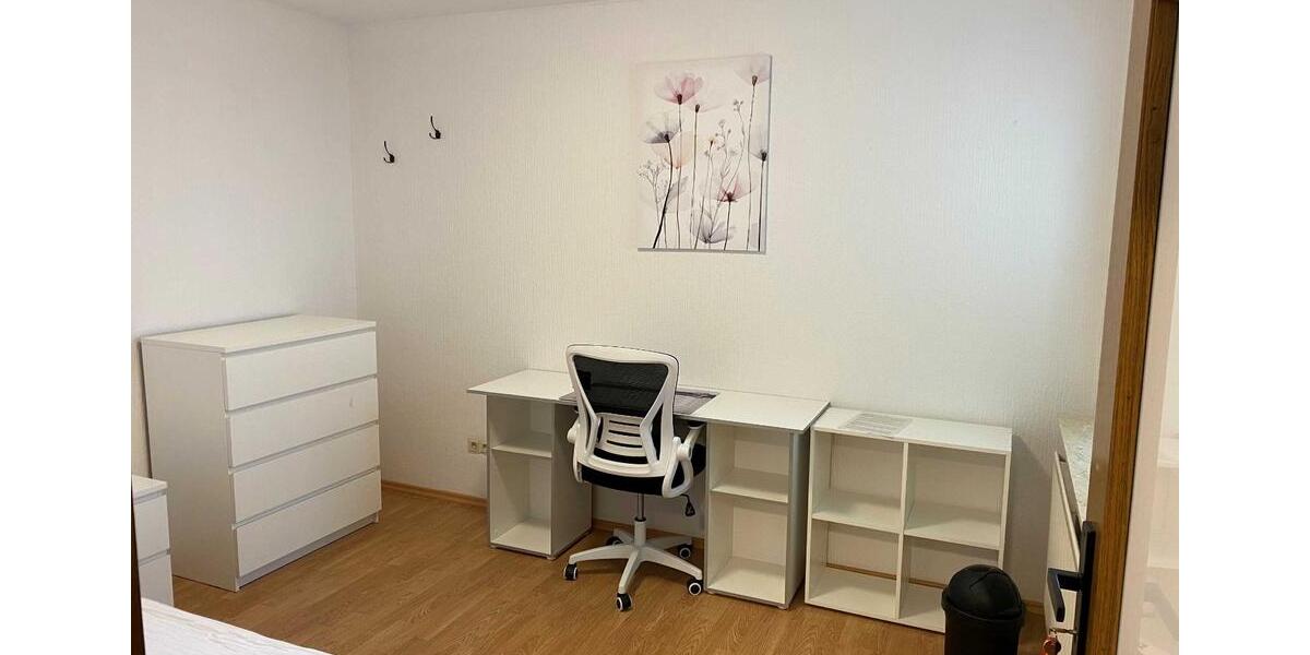 Wohnen auf Zeit Edenkoben - 1 Zimmer, 20 m&sup2;, 450&euro; | Angebot:25942062