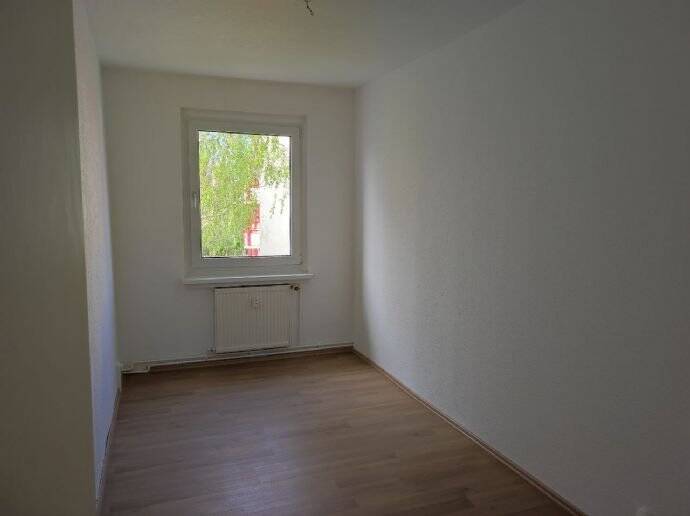 3 -Raum-Wohnung mit Balkon in Regis-Breitingen 3 zimmer