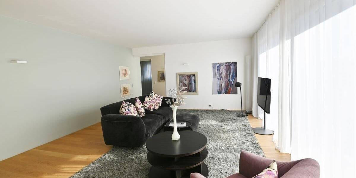 Etagenwohnung Ludwigsburg Ost - 4 Zimmer, 196 m&sup2;, 2.350&euro; | Angebot:23637196