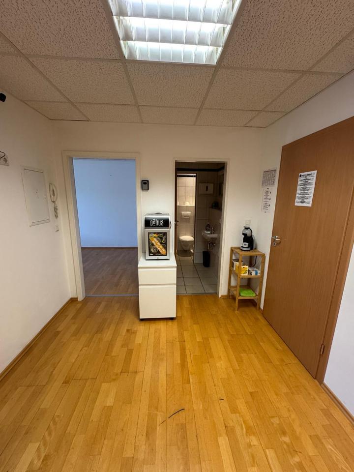 2 möblierte Büroräume (je 12 m²) in Saarbrücken - All-in-Miete