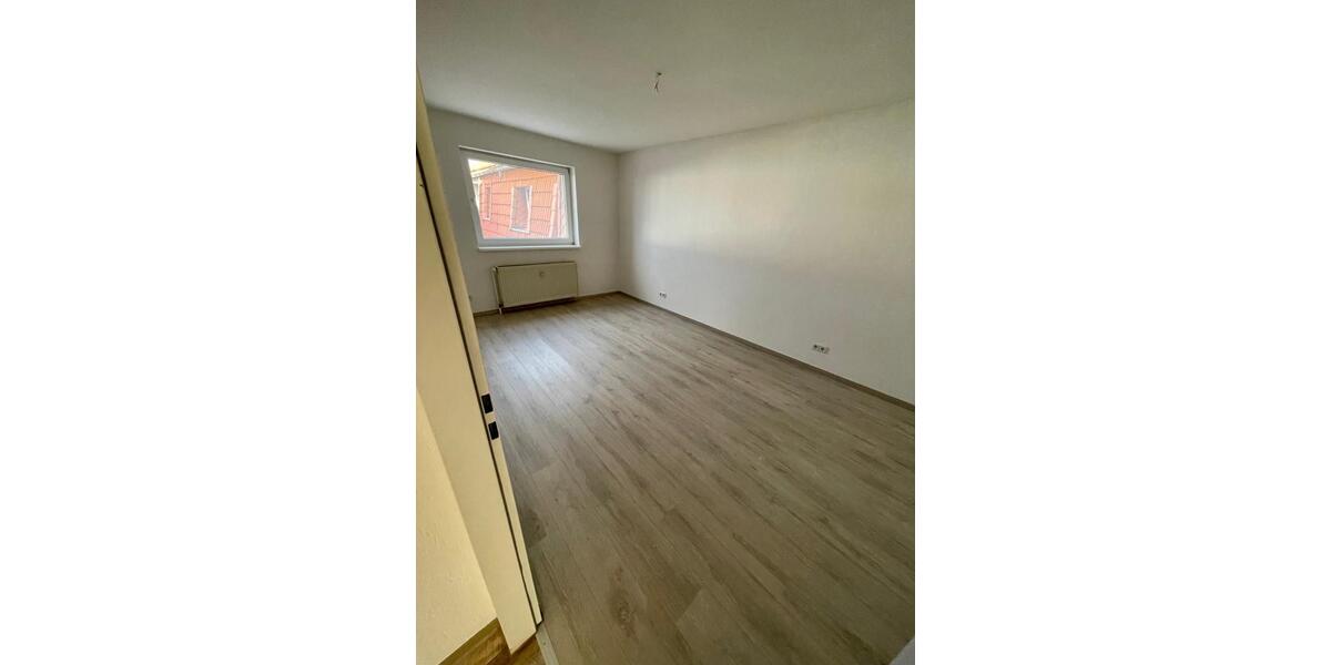 Dachgeschoßwohnung Halberstadt - 3 Zimmer, 75 m&sup2;, 389&euro; | Angebot:24677918