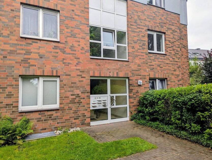 Frisch renovierte Wohnung! Ruhig & gemütlich! Mit Balkon und Vollbad.