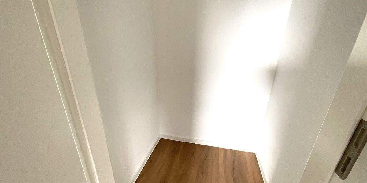 Zimmer Nürnberg Zerzabelshof - 3 Zimmer, 72 m&sup2;, 1.294&euro; | Angebot:26162808