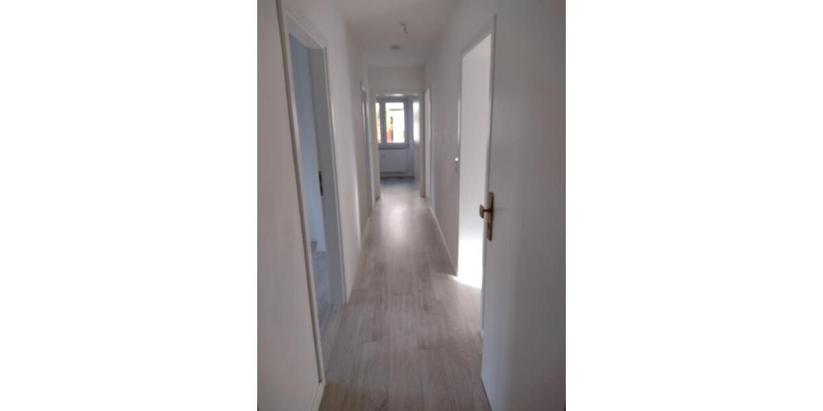 Etagenwohnung Eisenach - 3 Zimmer, 80 m&sup2;, 520&euro; | Angebot:27721918