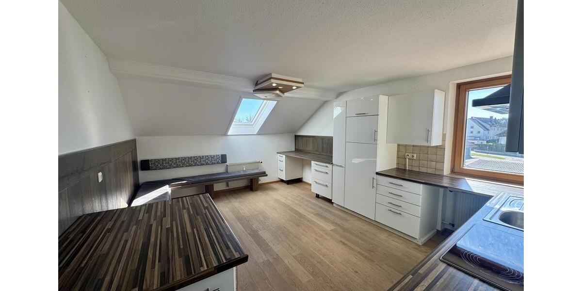 Dachgeschoßwohnung Bad Wörishofen - 3.5 Zimmer, 85 m&sup2;, 850&euro; | Angebot:26285318