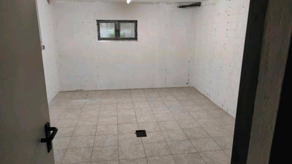 Etagenwohnung Düren Mariaweiler-Hoven - 4 Zimmer, 120 m&sup2;, 1.400&euro; | Angebot:26414716