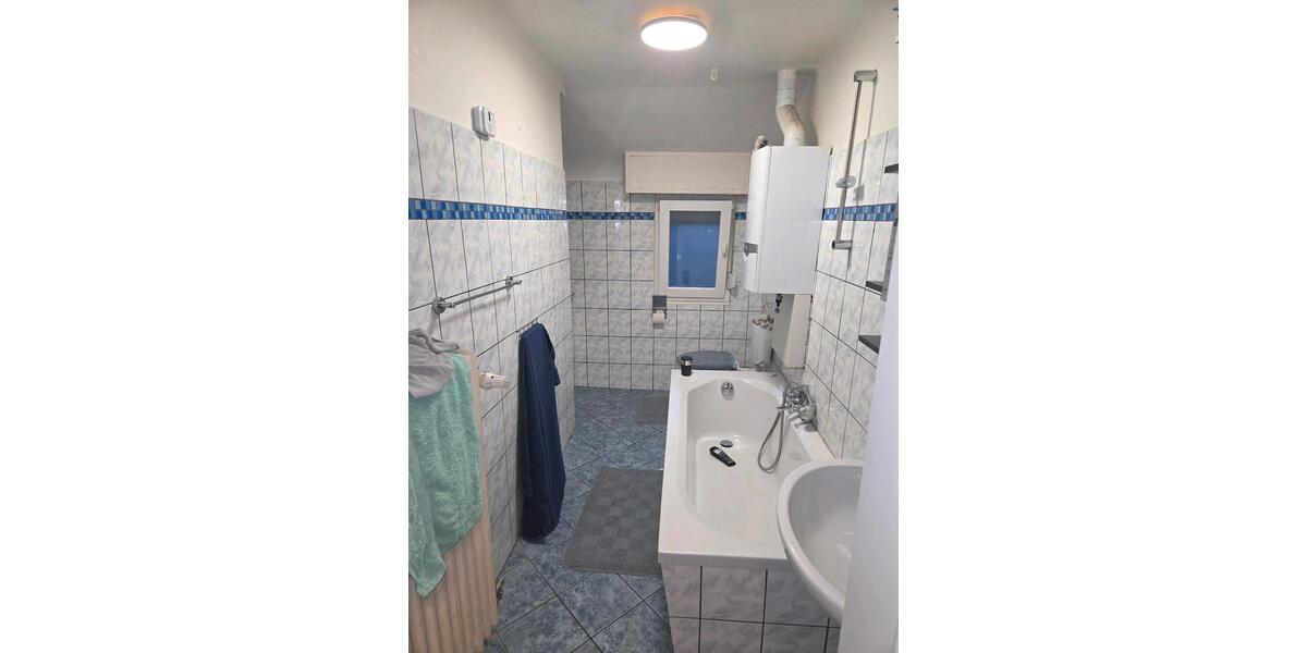 Dachgeschoßwohnung Neunkirchen Heinitz - 3 Zimmer, 80 m&sup2;, 680&euro; | Angebot:24841901