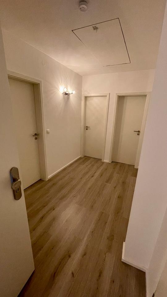 Schöne 3-Zi.-DG-Wohnung in ruhiger Lage NR-Irlich – ab Dez. 2025 zimmer