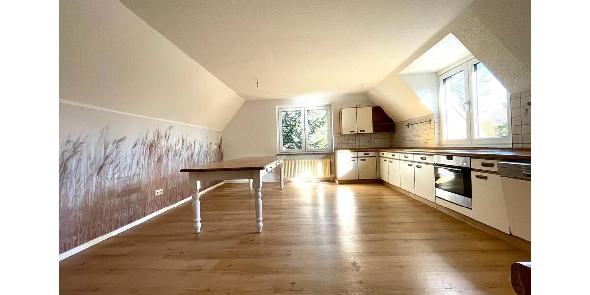 Große Wohnung in Ostseenähe - ideal für Familien oder WGs 4 zimmer