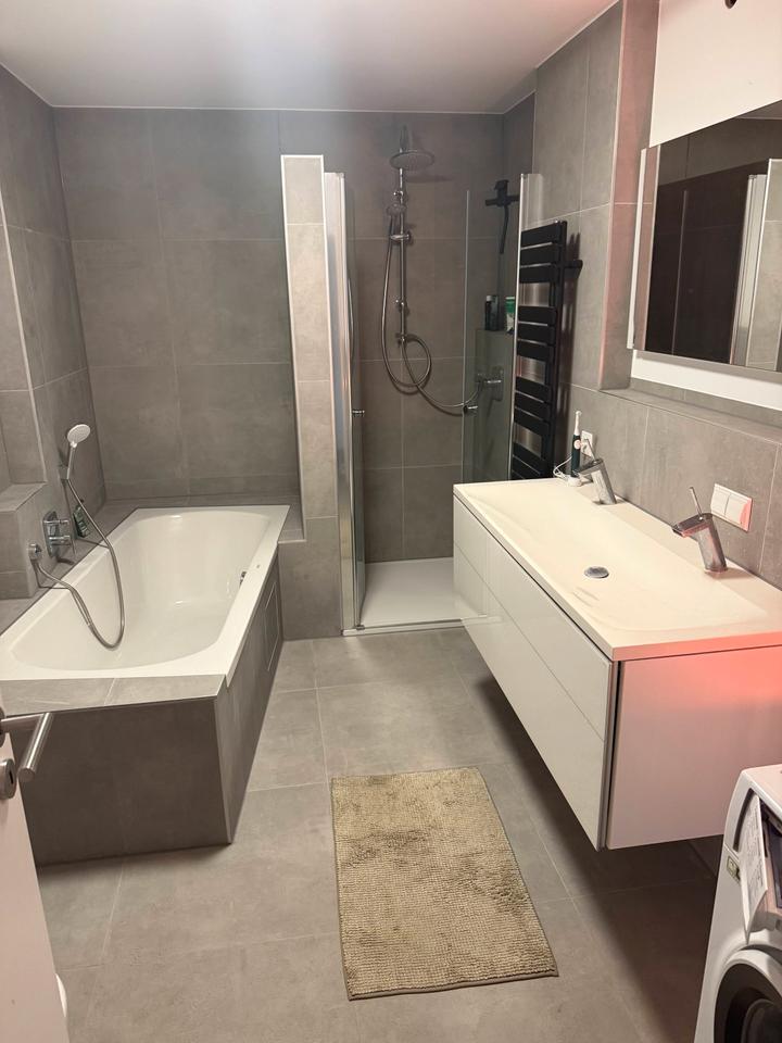 135 m² 5-Zimmer-MaisonetteWohnung - Balkon, TG & Galeriecharakter