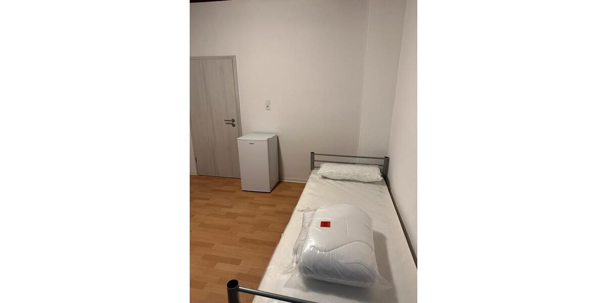 Wohnen auf Zeit Lähden - 14 Zimmer, 400 m&sup2;, 11&euro; | Angebot:23698967