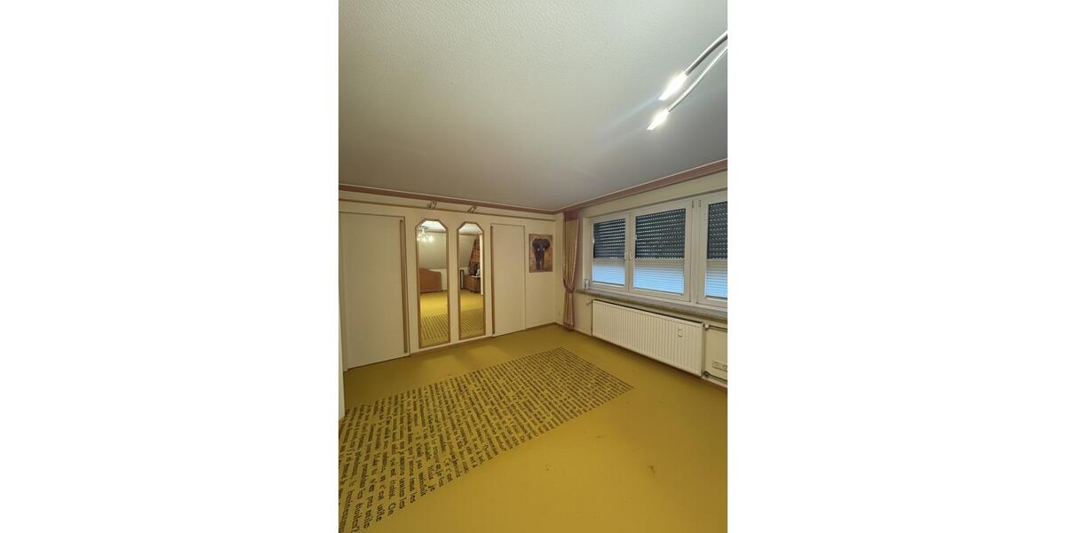 Einfamilienhaus Neumünster Böcklersiedlung - 5 Zimmer, 190 m&sup2;, 1.900&euro; | Angebot:25756445