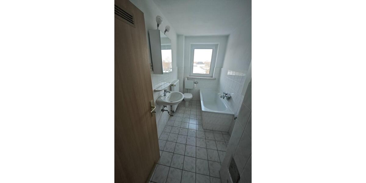 Etagenwohnung Osterburg (Altmark) - 3 Zimmer, 61 m&sup2;, 334&euro; | Angebot:25144766