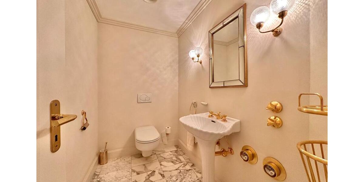 Etagenwohnung Wuppertal Gemarkung Barmen - 5 Zimmer, 230 m&sup2;, 2.400&euro; | Angebot:25656512