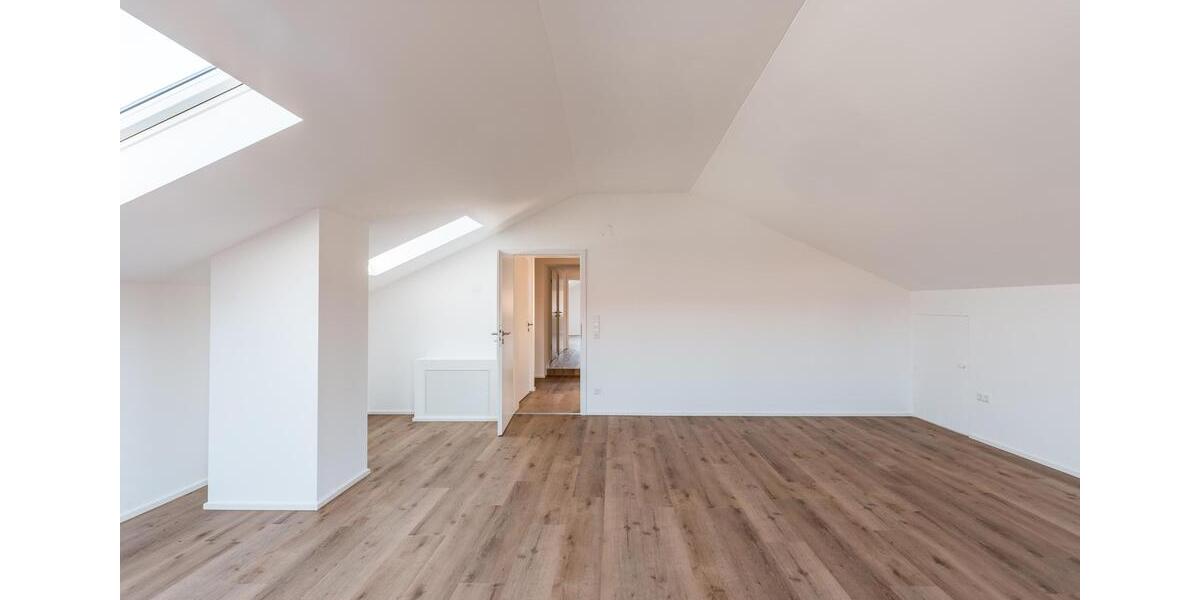 Dachgeschoßwohnung Nesselwang - 3 Zimmer, 96 m&sup2;, 1.010&euro; | Angebot:25614554