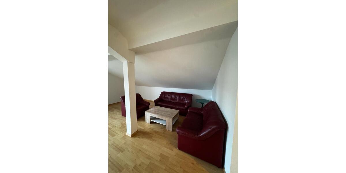 Dachgeschoßwohnung Erbach - 2 Zimmer, 53 m&sup2;, 800&euro; | Angebot:26648501