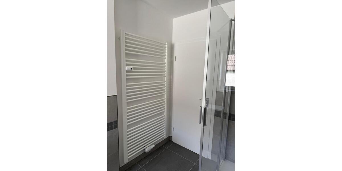 Dachgeschoßwohnung Mittenwalde - 2.5 Zimmer, 77 m&sup2;, 1.043&euro; | Angebot:26454066