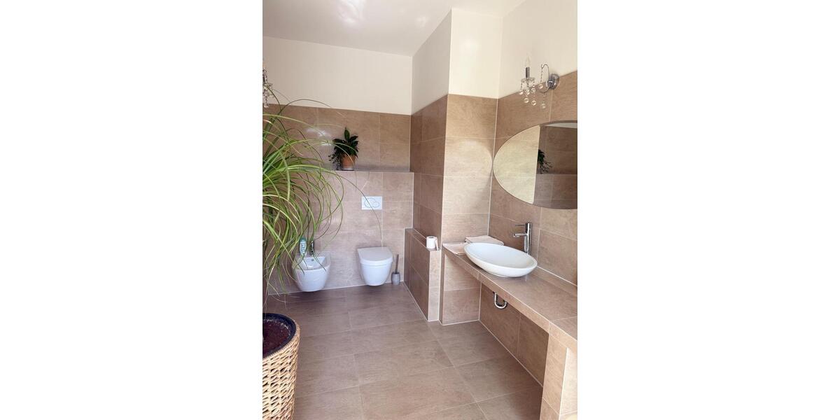 Erdgeschoßwohnung Duisburg Duisburg-Mitte - 2 Zimmer, 91 m&sup2;, 850&euro; | Angebot:24896150