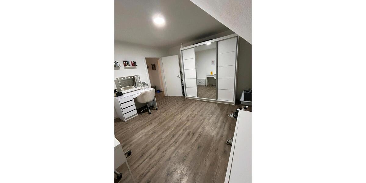 Schöne helle 3ZKDB Wohnung in Walheim ca 80 qm 3 zimmer