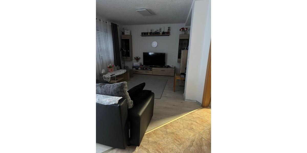 Etagenwohnung Ruppichteroth - 3 Zimmer, 80 m&sup2;, 1.210&euro; | Angebot:26579767
