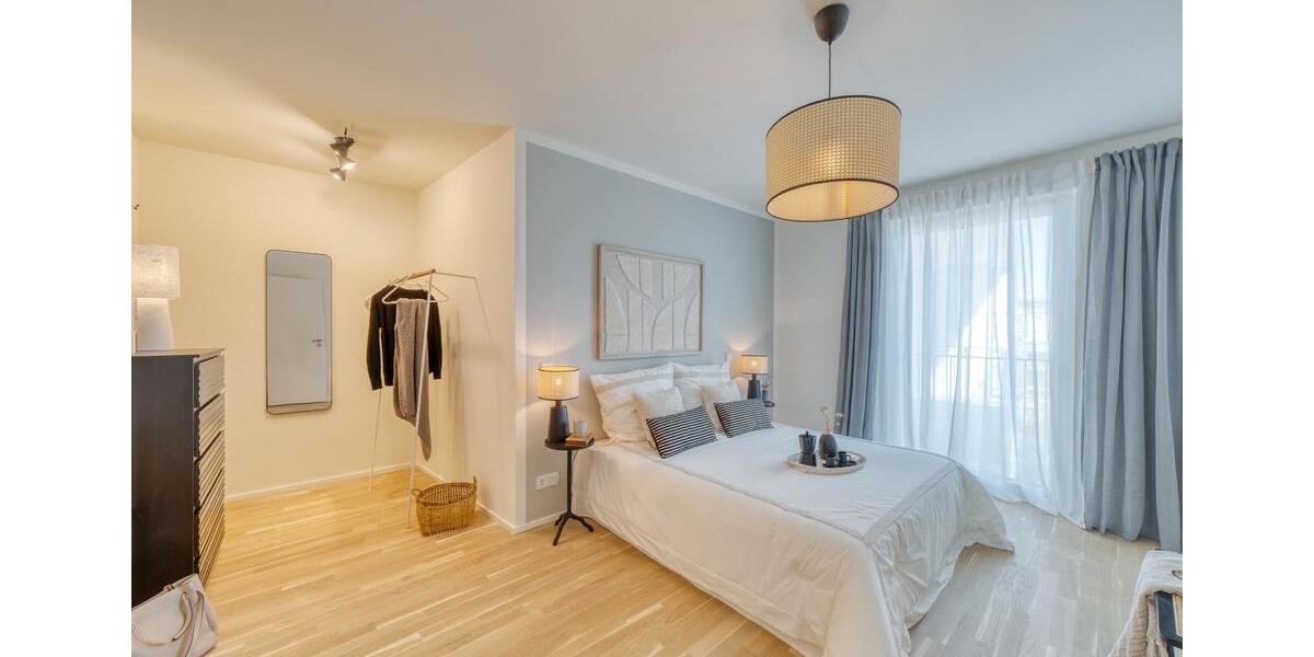 Dachgeschoßwohnung Berlin Treptow-Köpenick - 5 Zimmer, 159 m&sup2;, 3.250&euro; | Angebot:24831141