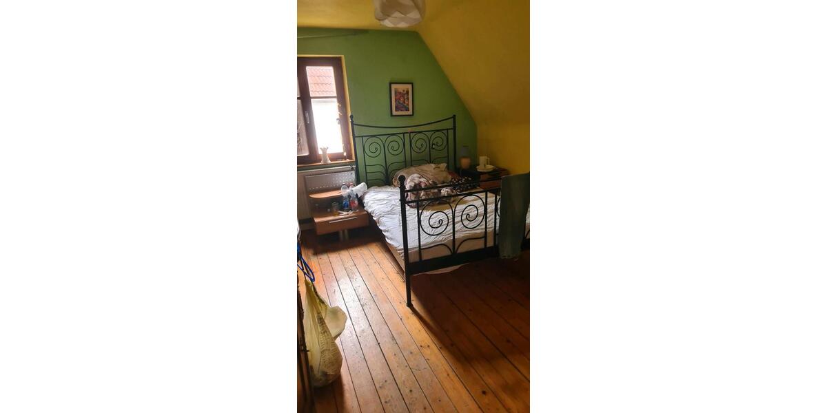 Etagenwohnung Harthausen - 4 Zimmer, 18 m&sup2;, 350&euro; | Angebot:26443962
