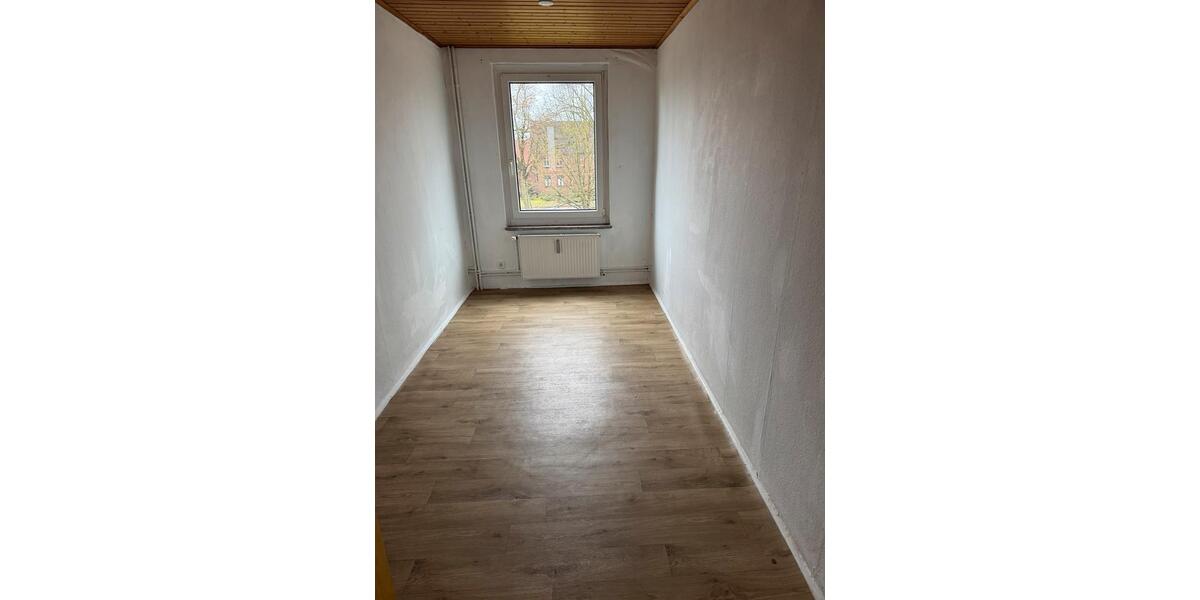 Erdgeschoßwohnung Klötze - 4 Zimmer, 79 m&sup2;, 360&euro; | Angebot:24355367