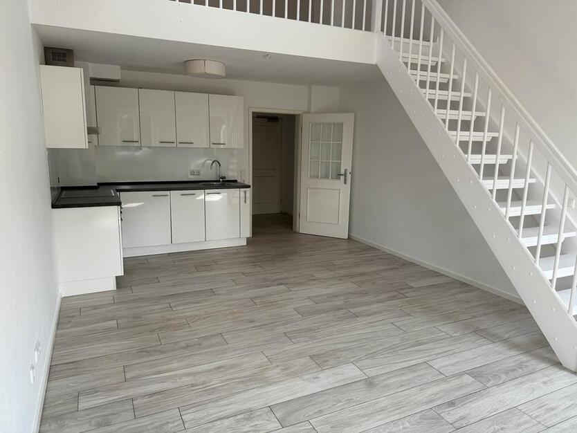 Maisonetten-Galerie Wohnung mit Balkon in Untermenzing