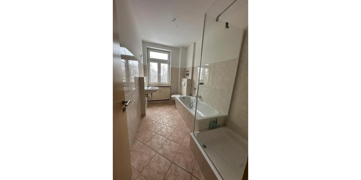 Etagenwohnung Weimar - 3 Zimmer, 95 m&sup2;, 1.605&euro; | Angebot:26001216