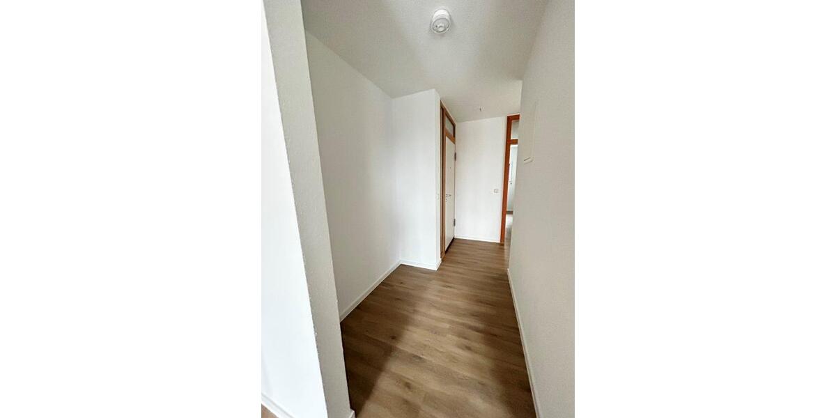 Erdgeschoßwohnung Zwickau Zwickau-West - 3 Zimmer, 71 m&sup2;, 580&euro; | Angebot:25974100